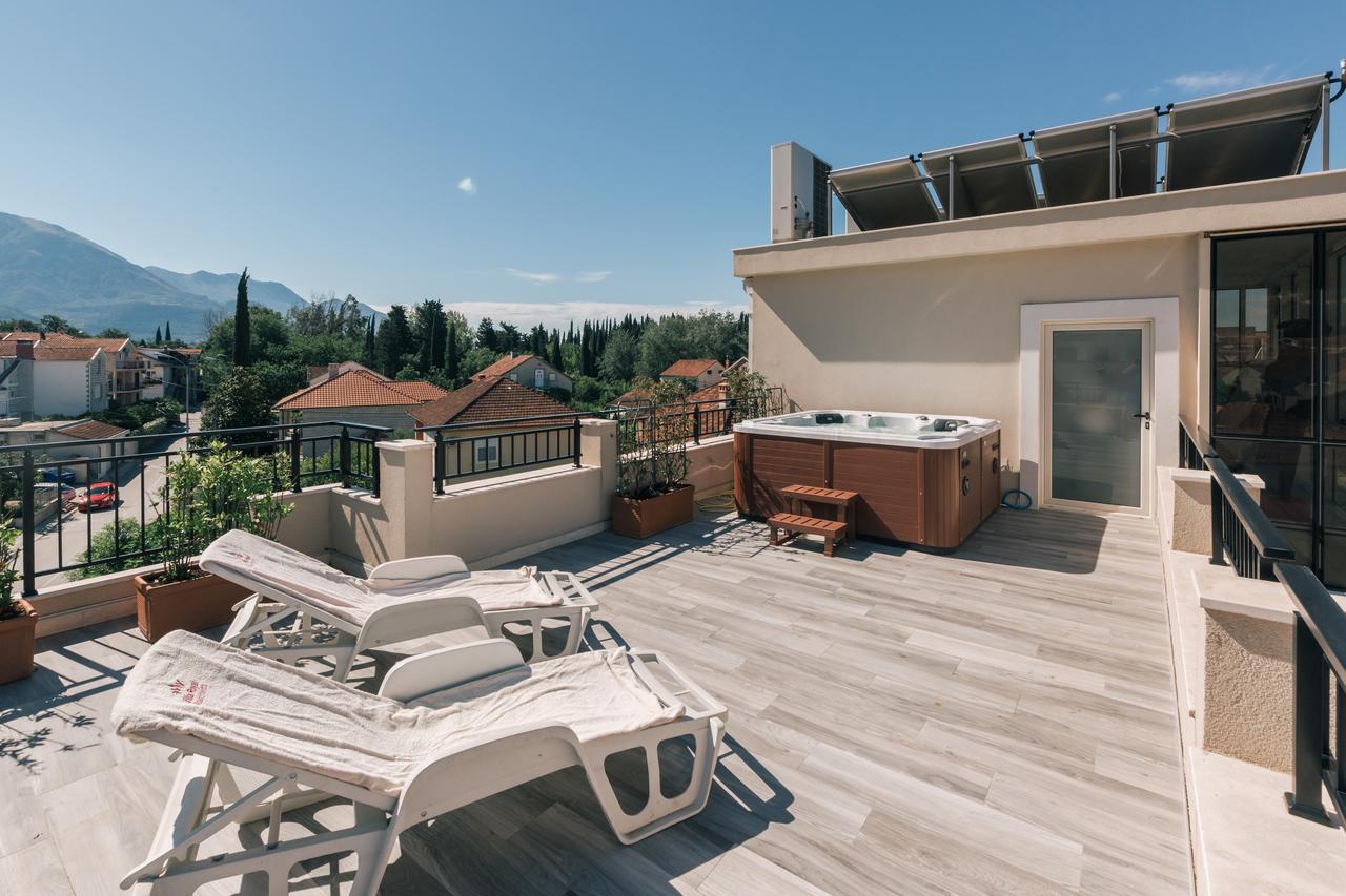 Villa Royal Apartments Tivat Kültér fotó